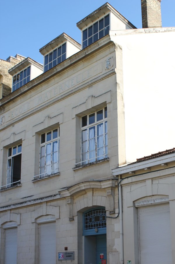 panneaux solaires sur école